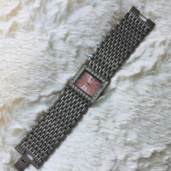 ✨GLAMOROUS✨WATCH💕 - Picture 3 of 5